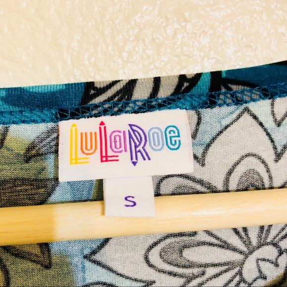 LuLaRoe Julia! - Picture 2 of 5